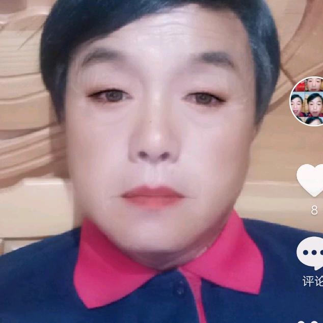 受 伤 的 玫 瑰