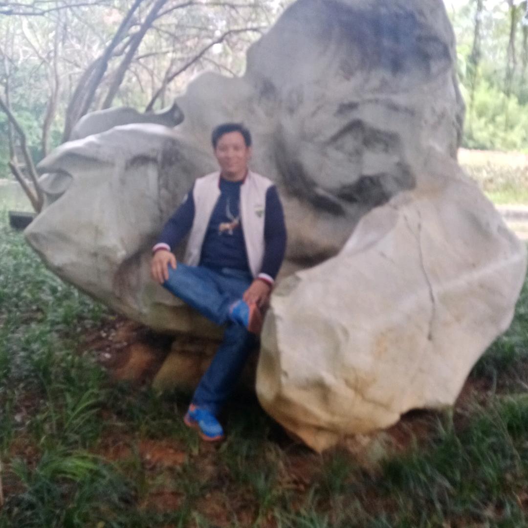盘州小哥