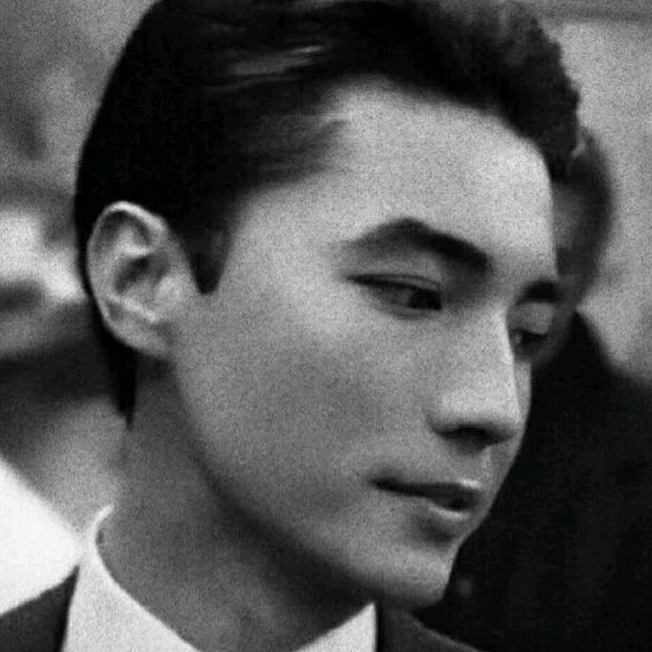 归于平淡头像