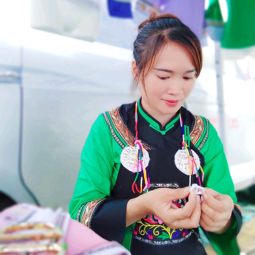美艺服饰店