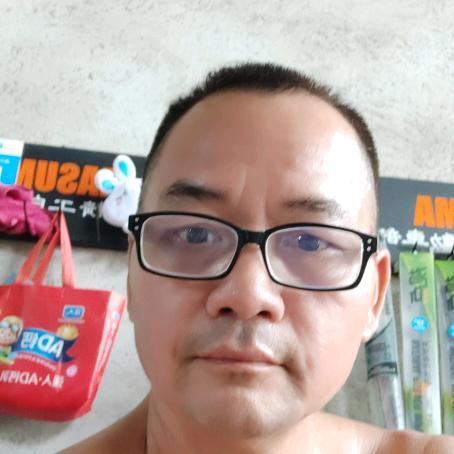 车盾汽修捅事长