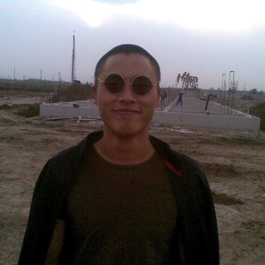 快乐。小李哥。