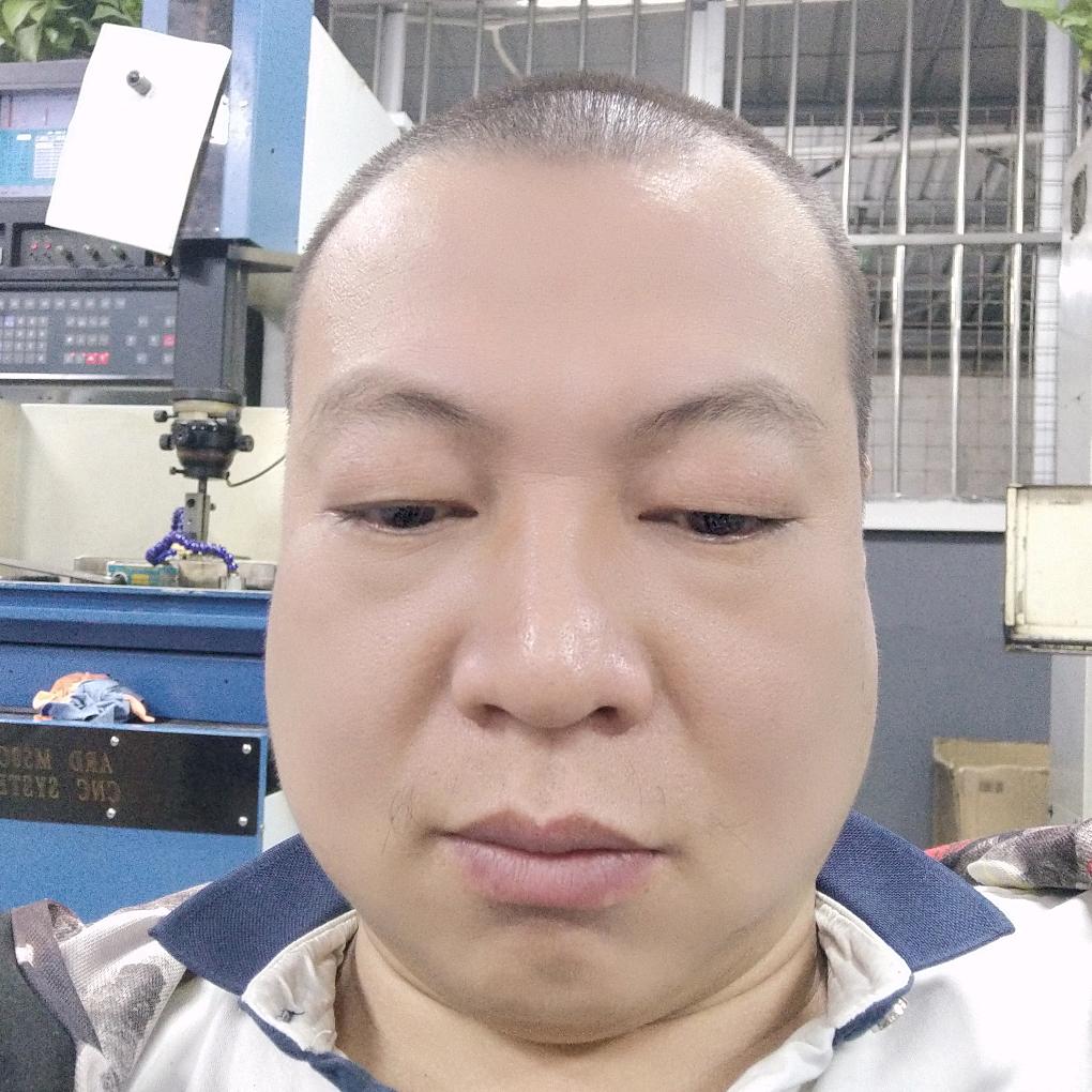 罗伦
