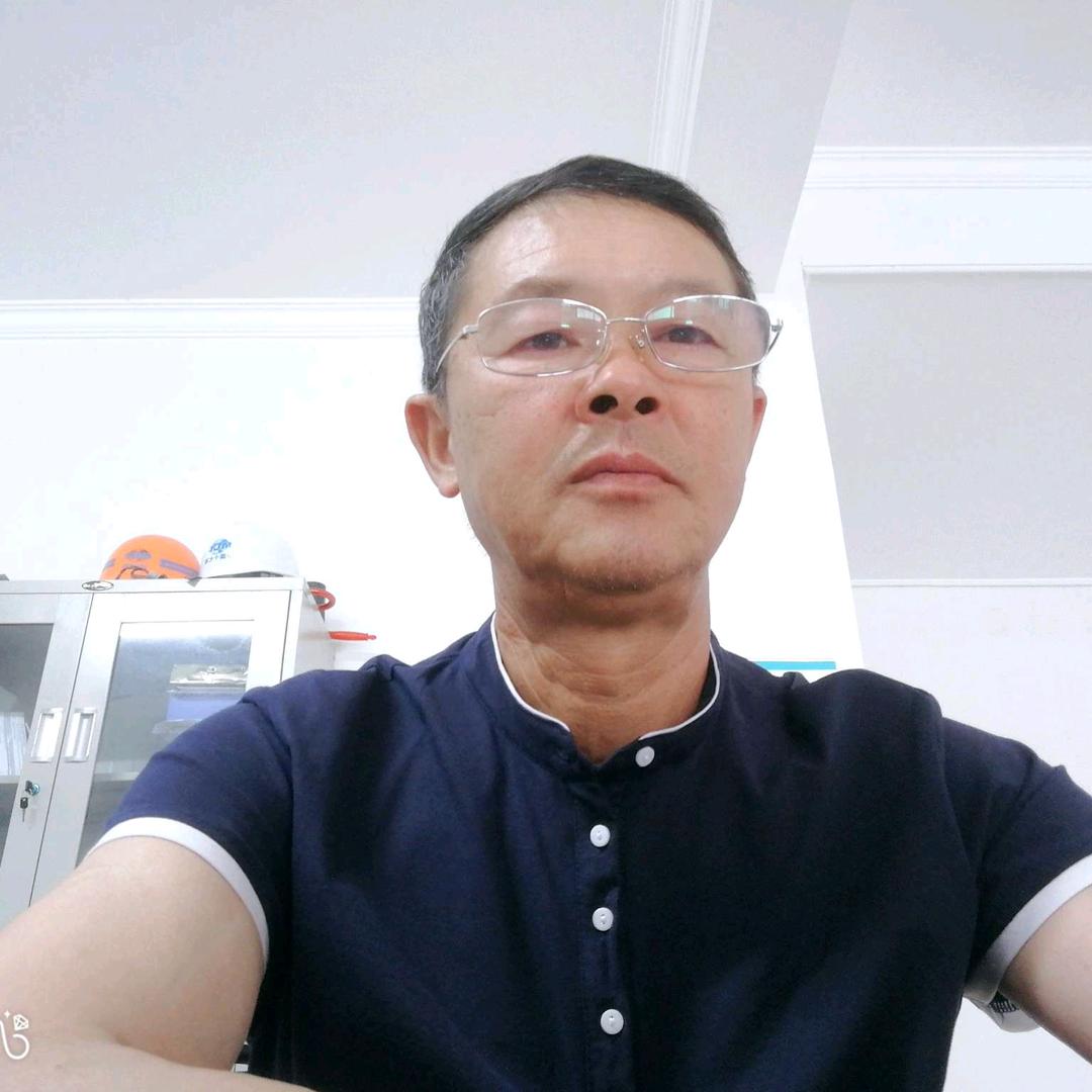 陈...