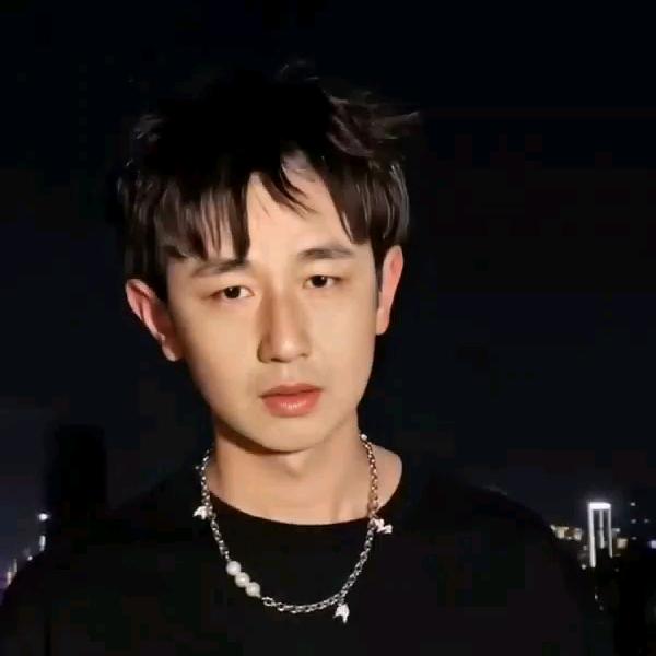 快乐的单身男人