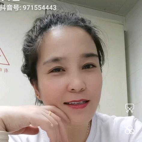 小女人拒绝闲聊