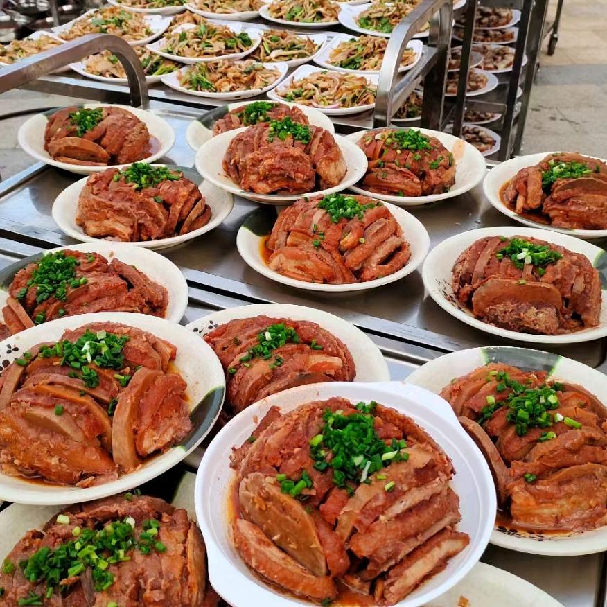 (一条龙上门承接各种喜庆聚餐酒席)徐爱连