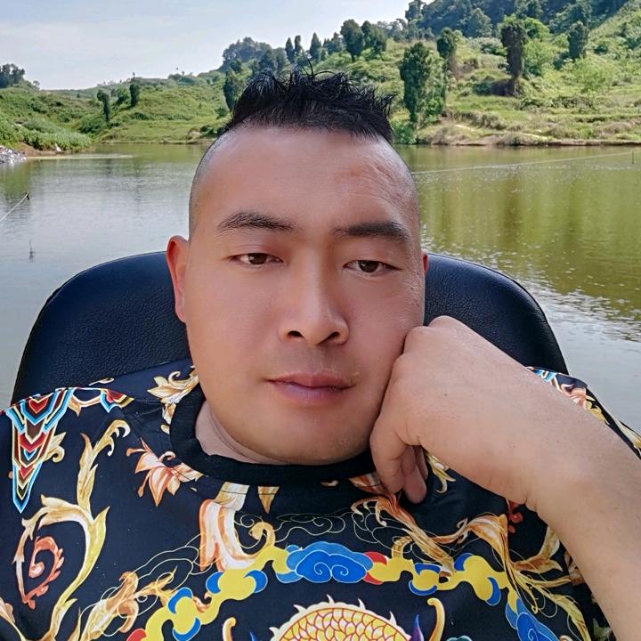 四川大竹县鑫辉生态鱼塘