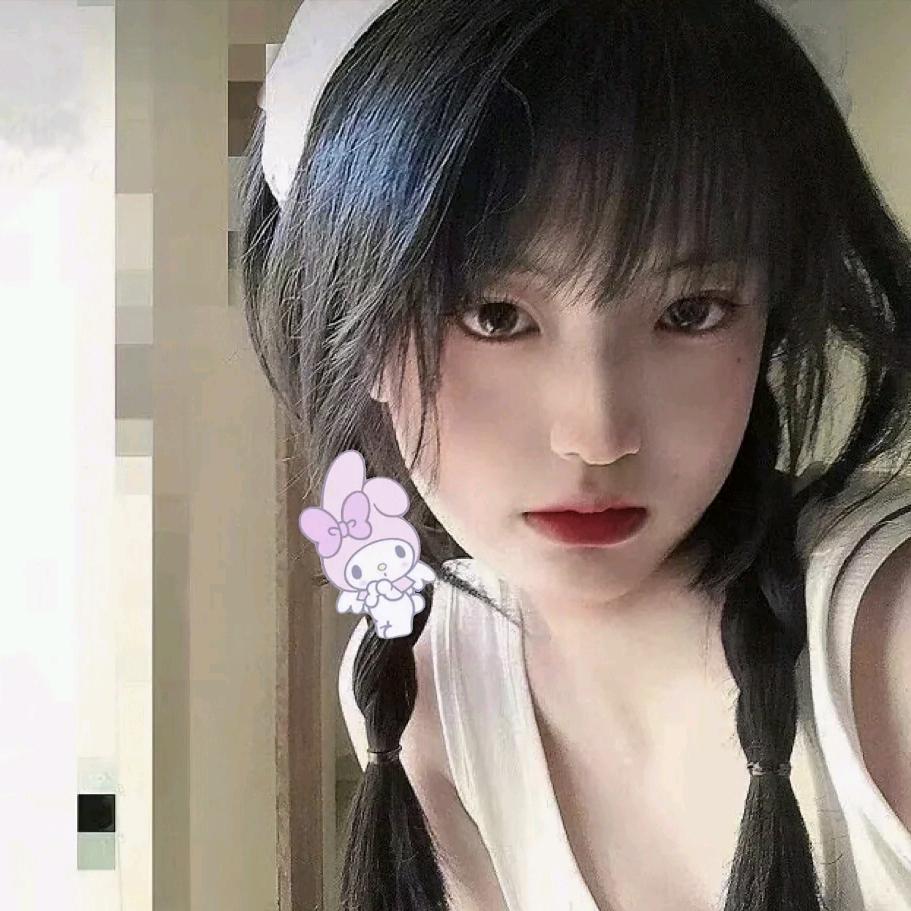 浅暮鸢.
