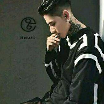 🚬ಇ᭄Akk