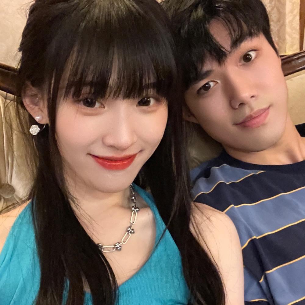 大头瑶和赵烧鸡排@抖音