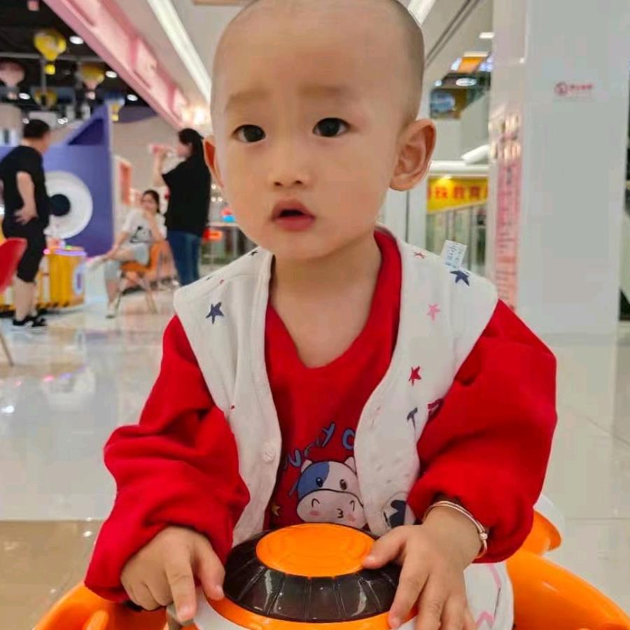 杜容