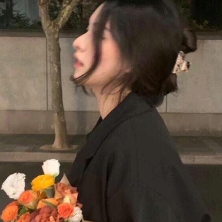 红橙黄绿的红