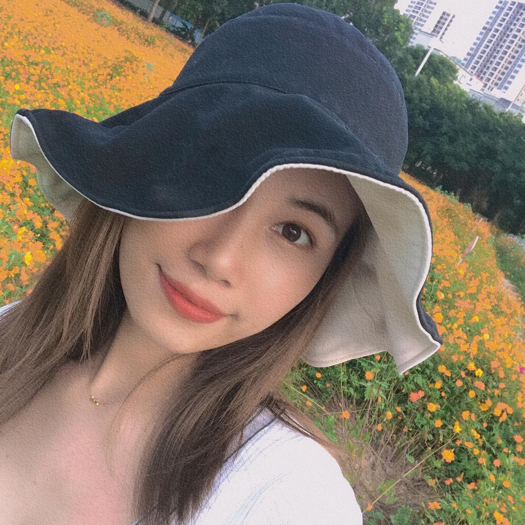 八月