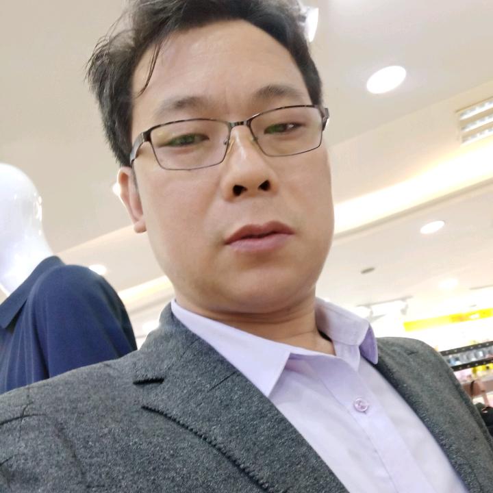 奋斗在努力