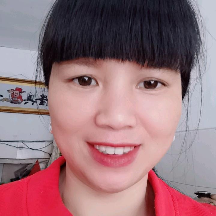 苏燕（东源镇菜市场卖鸡卖鸭）