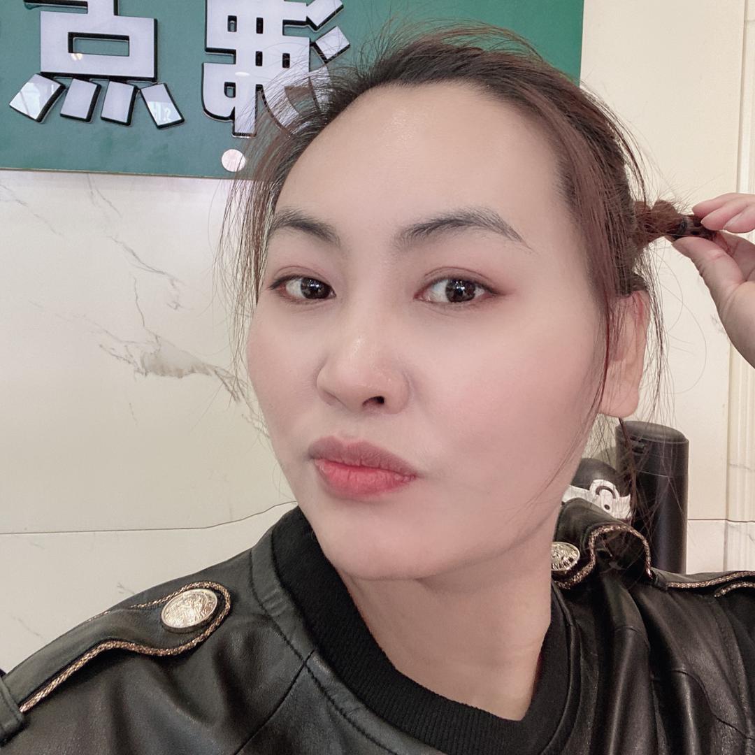 安新红子沸点女装