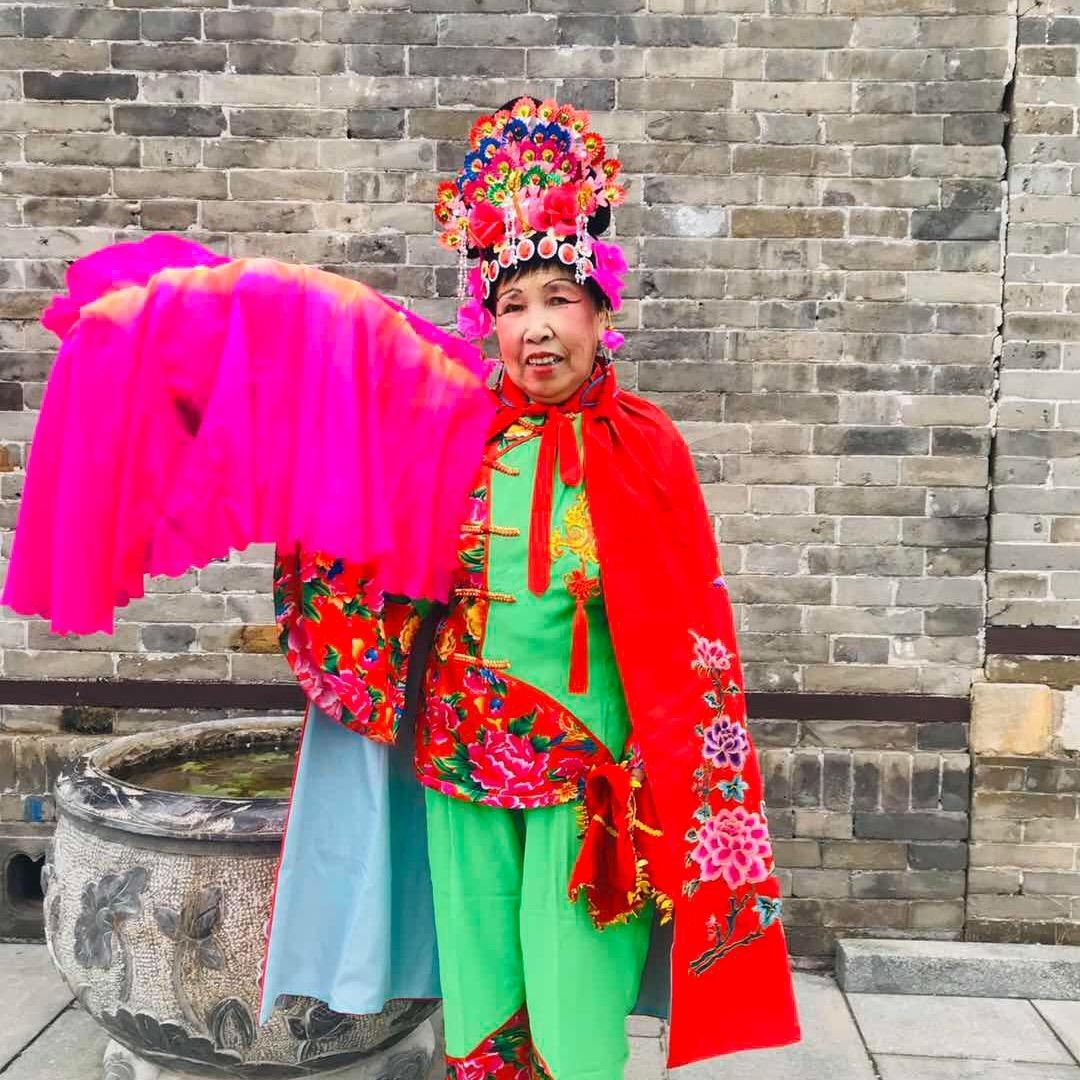 张大妹子爱文艺