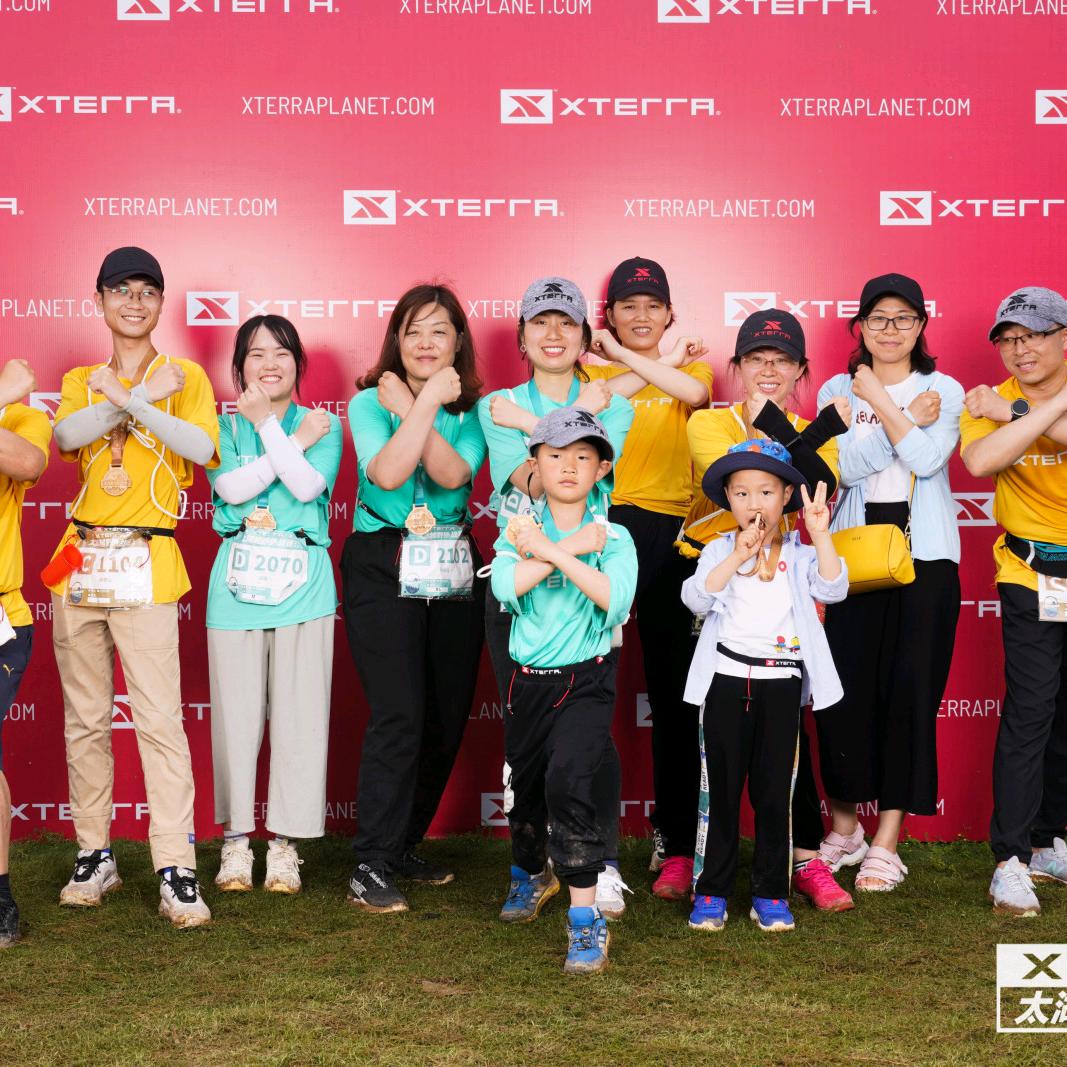 羽悦羽毛球淸哥