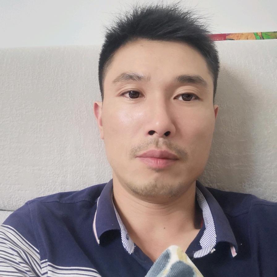 翩翩刀客在八楼