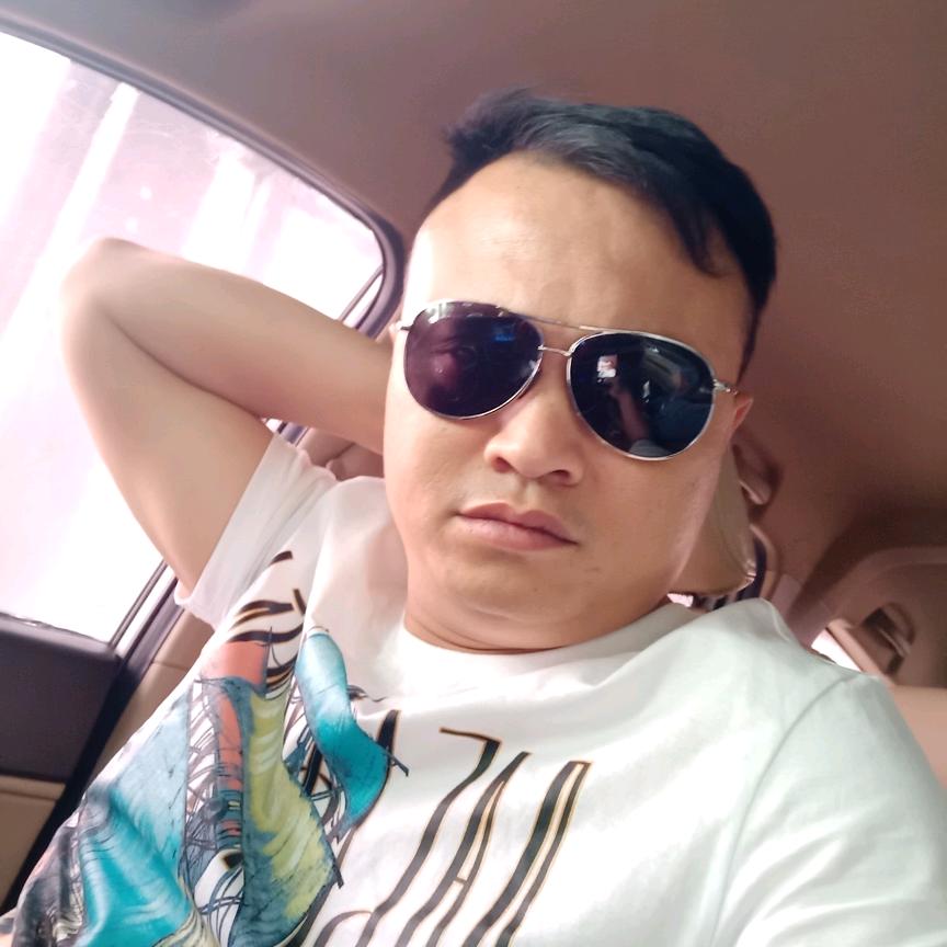 贺帥（菜地沟板批发）