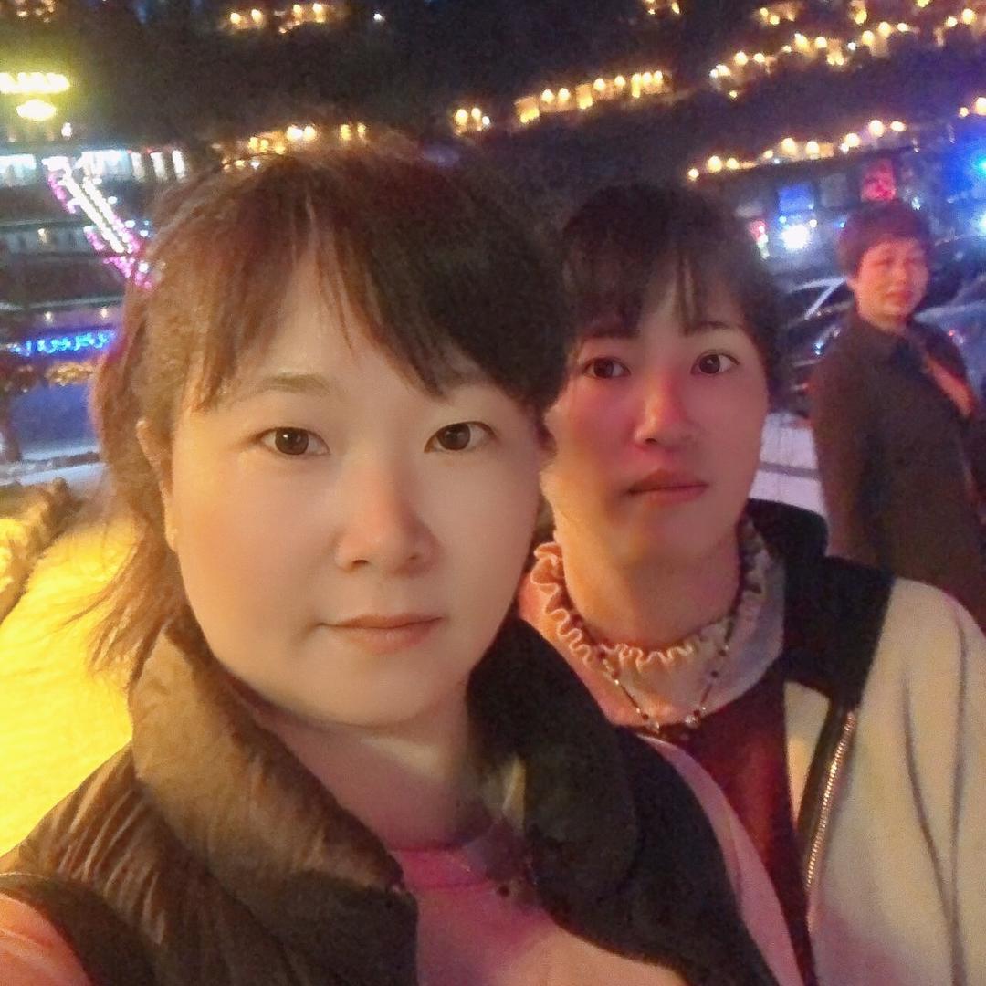 爱笑的女生