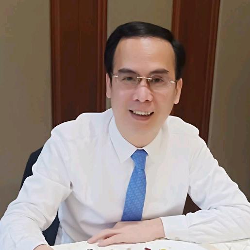 潘