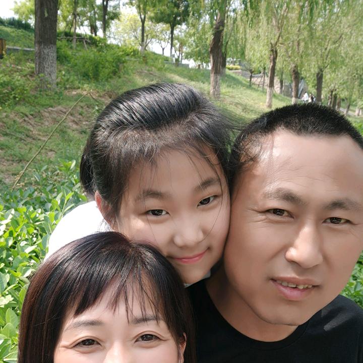 边唱边跑边搞钱