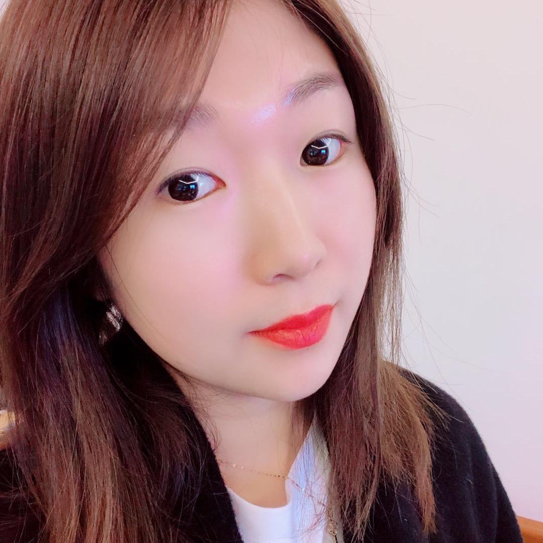 小露西服装商行