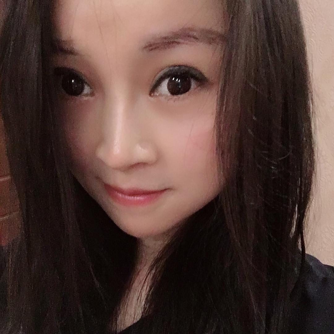 英子