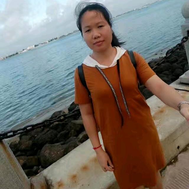 摆摊凤姐 （请勿连赞）