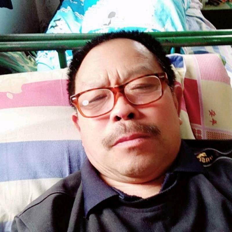开心生活，每天晚上七点半左右开播。