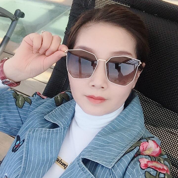 LuYi~Pinenut🐣卢