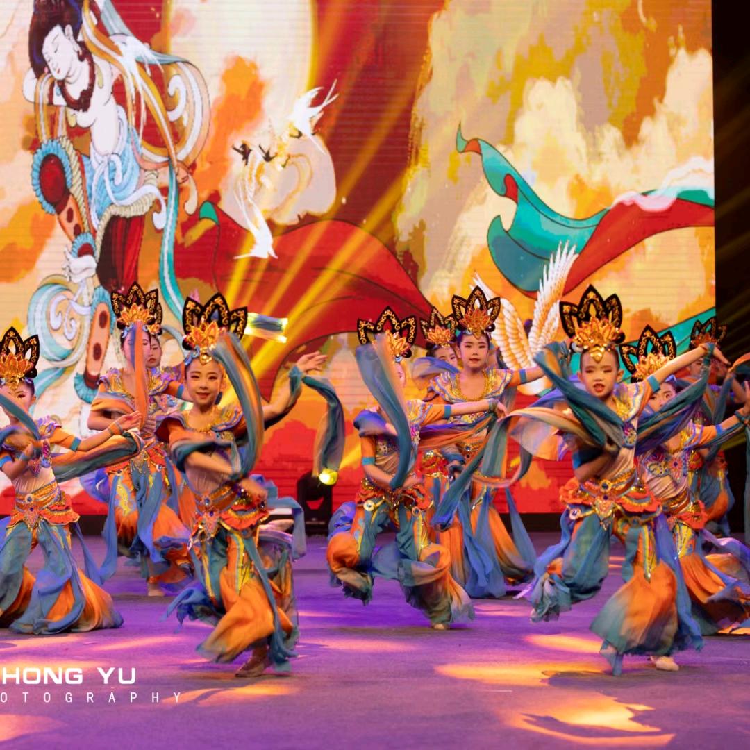 惠州市东江艺术