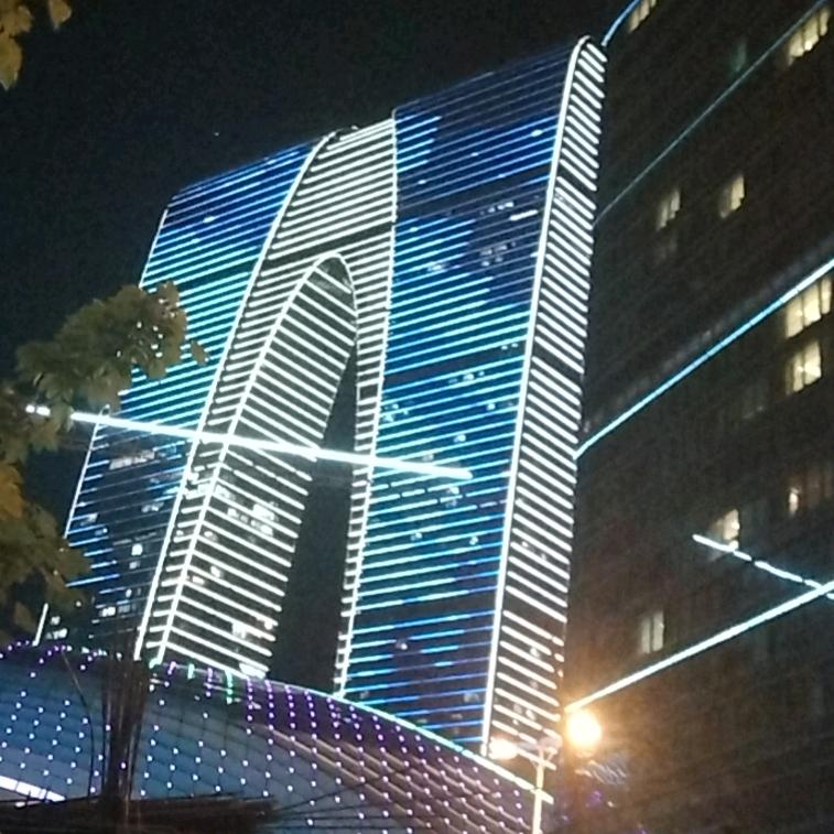 我爱咱们的国谁爱我