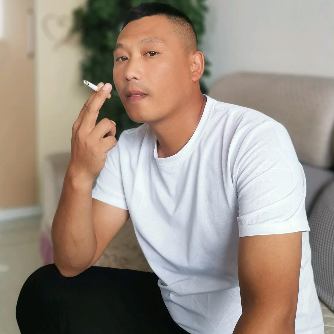🐰《农村小伙》🐰🐒