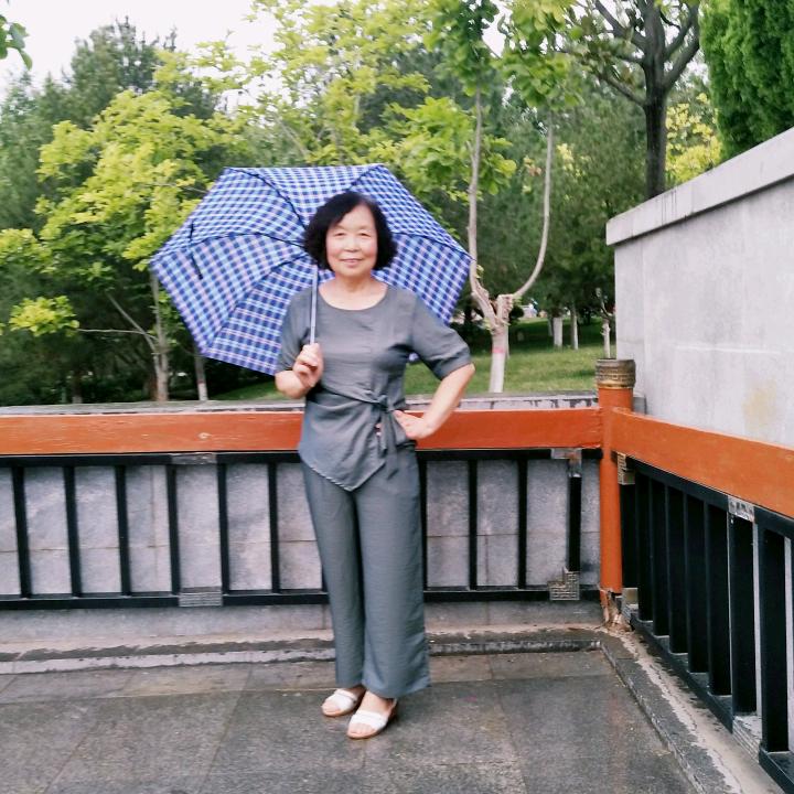 蓝月亮