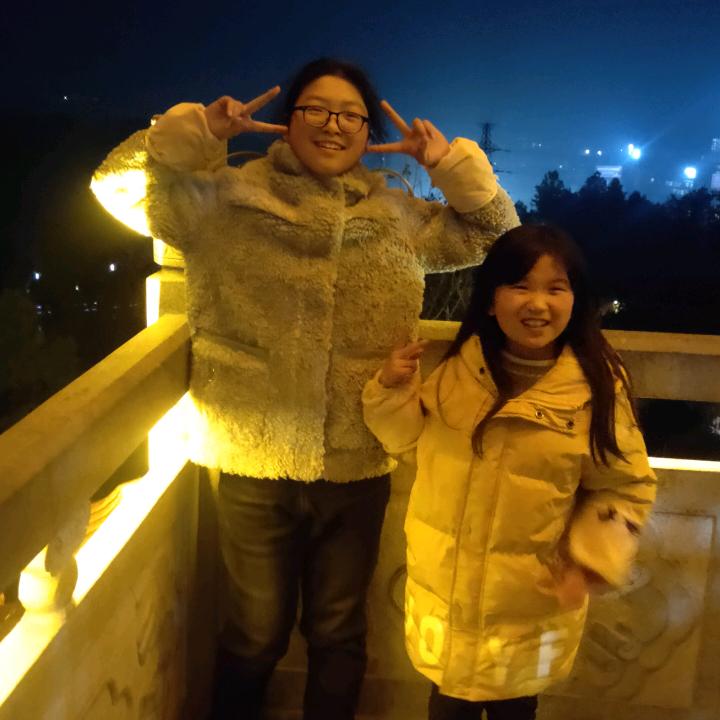 黑~色
