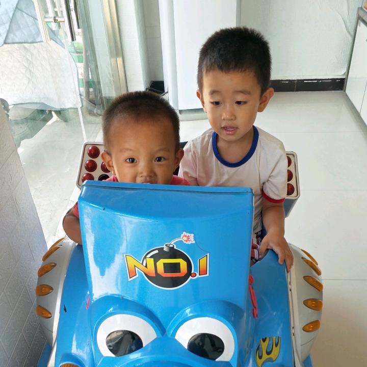 赵家三少《恩、越、齐》