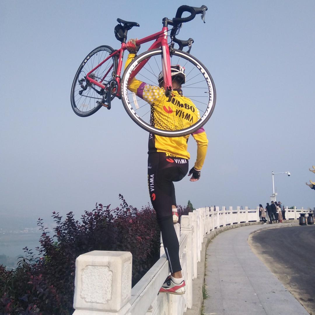 🚴‍♀️坡风手闪电⚡️