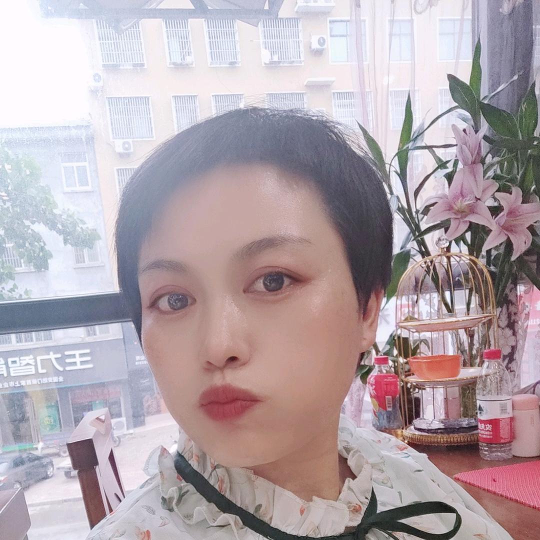 桐柏县红叶路成功发艺假发定制