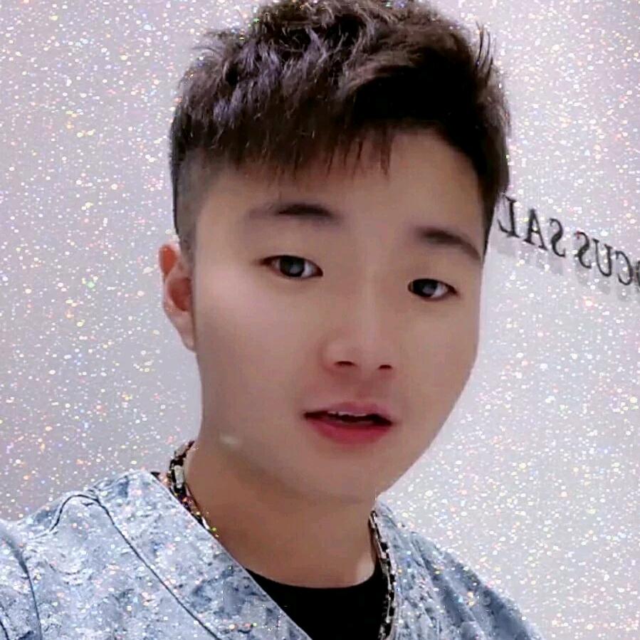 淡淡的微笑苍白了忧伤\_