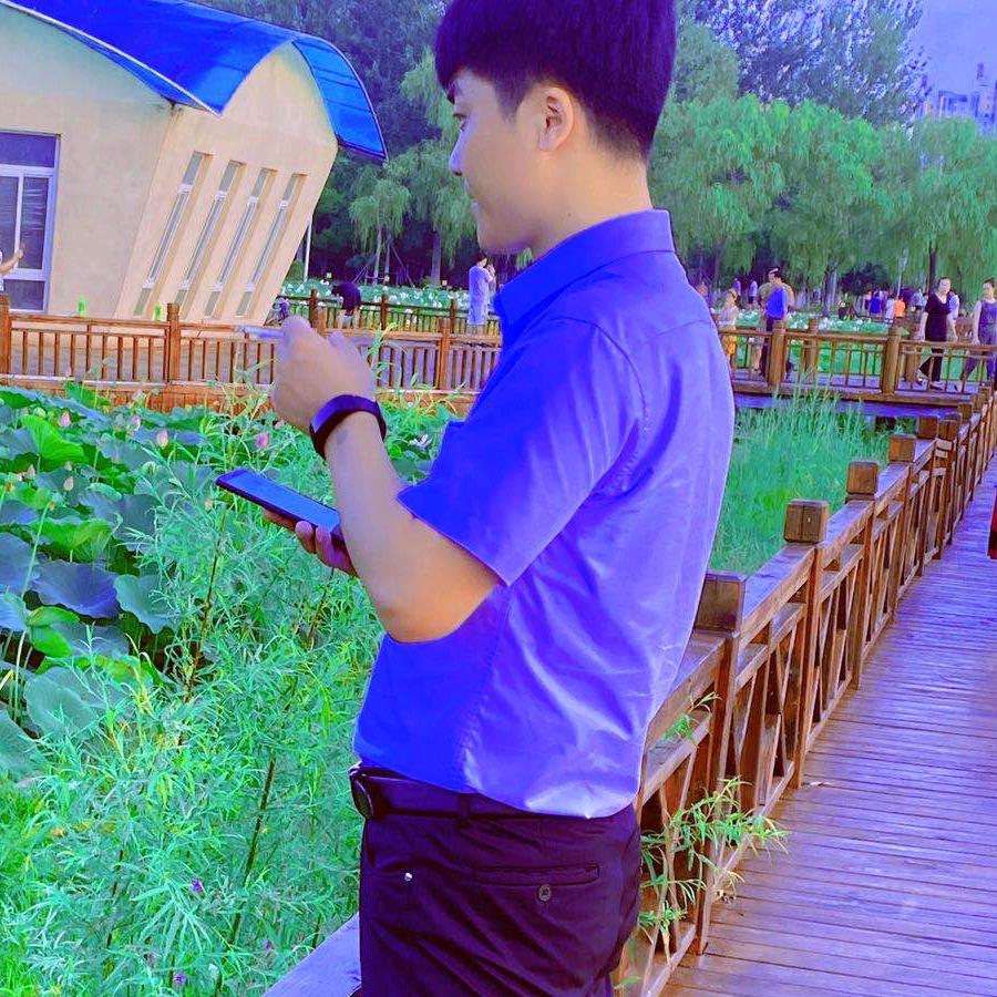雷哥（正宗盘锦河蟹）