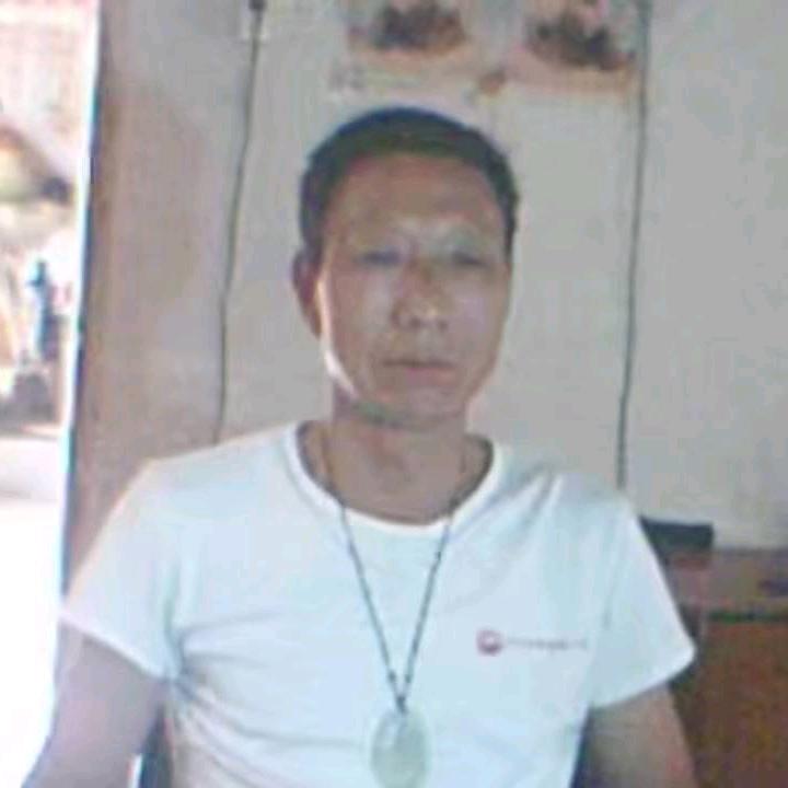 蓝天雄鹰