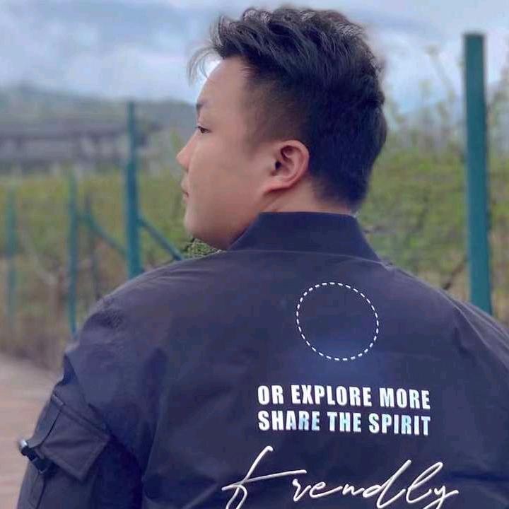 孤独的小浪浪