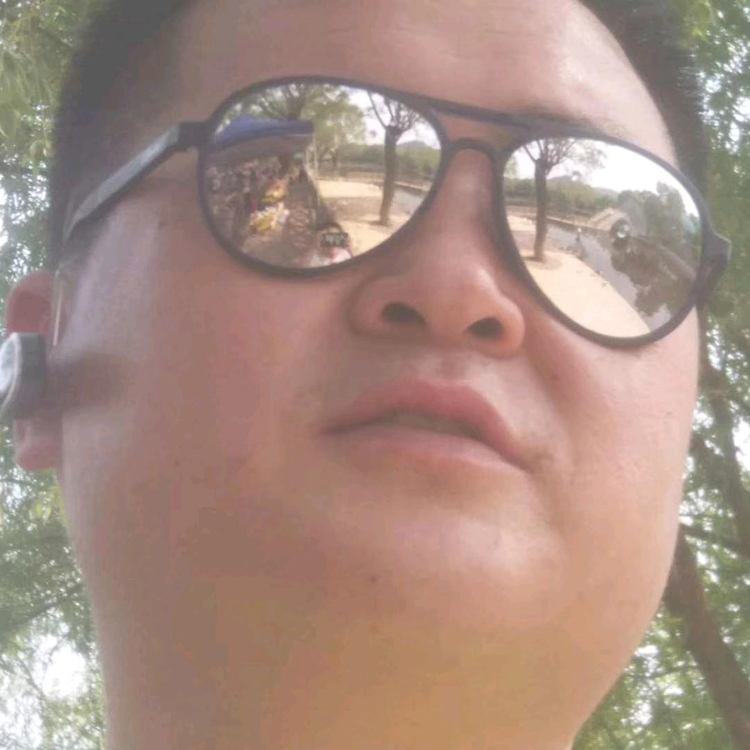 烟台小伙子
