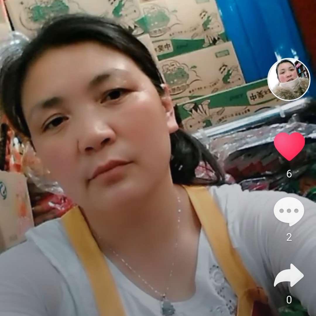 小墨墨