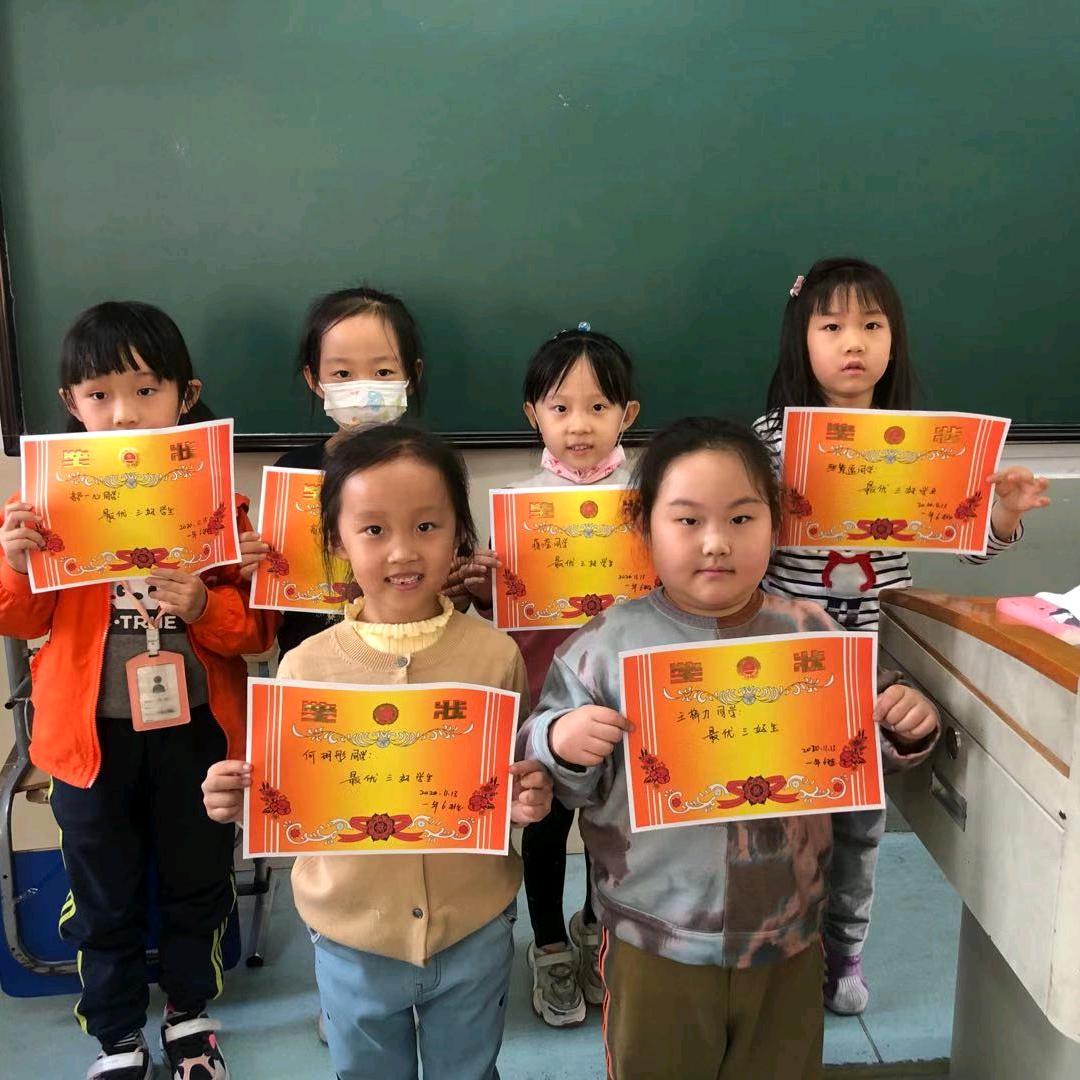王梓力