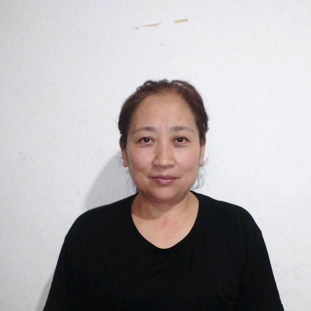 小琼曳舞