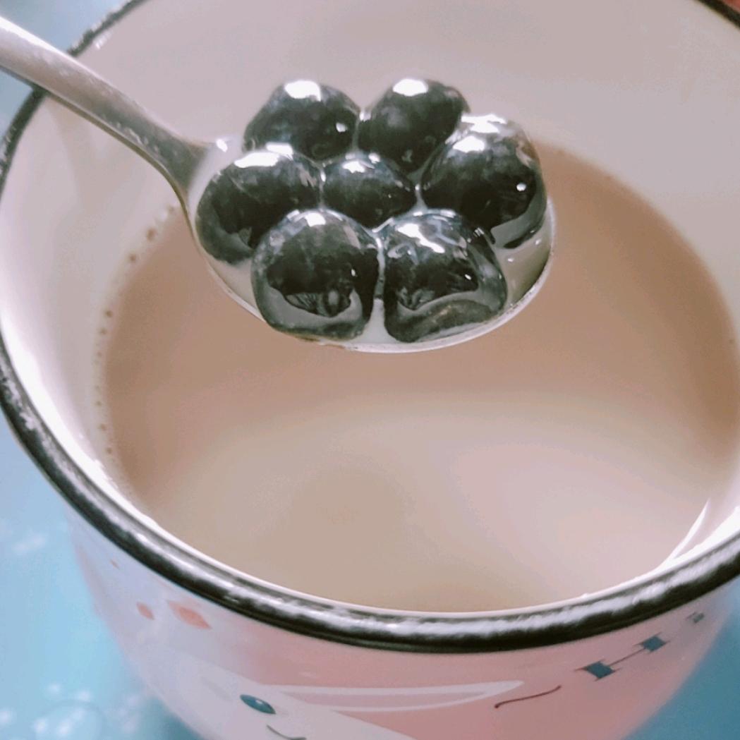 我是一棵无人忧知小草